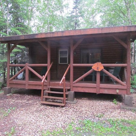 Bakers Narrows Lodge And Conference Center Flin Flon Eksteriør billede