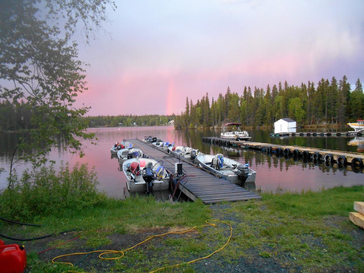 Bakers Narrows Lodge And Conference Center Flin Flon Eksteriør billede